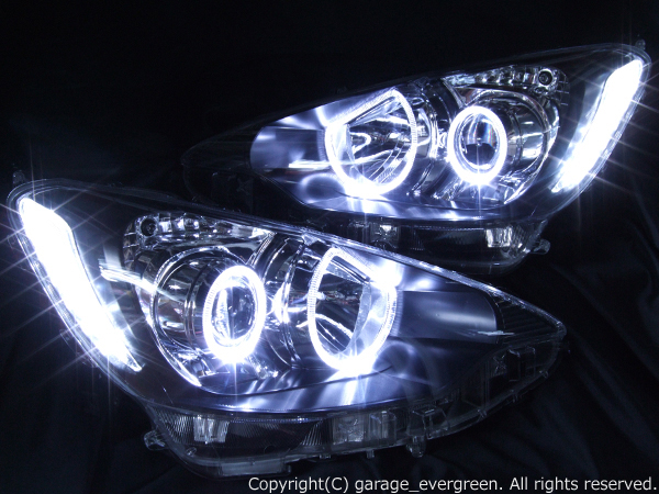 トヨタ アクア 前期 純正LEDロービーム車用 新品ヘッドライト加工品 純正ドレスアップヘッドライト 4連LEDイカリング＆高輝度白色LED12発増設