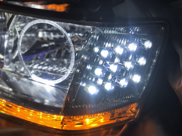 ワンオフ加工■17系 マジェスタ 全年式 シーケンシャルウインカー＆白LED増設＆LEDイカリング 仕様 純正ドレスアップヘッドライト
