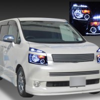 トヨタ 70系ヴォクシー VOXY 前期 純正HID車用 純正ドレスアップヘッドライト  4連LEDイカリング＆超高輝度白色LED36発増設＆超高輝度橙色8発増設＆LEDアクリルイルミファイバー＆インナーブラッククロム |  ガレージエバーグリーン