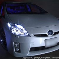 トヨタ ZVW30系 プリウス 前期 純正LEDロービーム車用 純正ドレスアップヘッドライト 6連LEDイカリング＆超高輝度白色LED12発増設 |  ガレージエバーグリーン