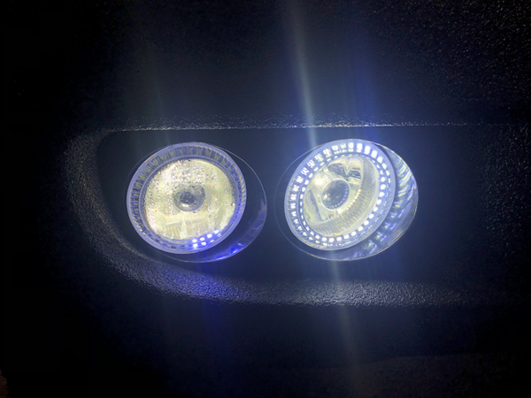 自動車用LEDフォグランプ ランドクルーザー 300系2色切替え 白色/黄色 LEDフォグランプ ホワイト/イエロー 6000ルーメン 特殊形状 車検対応 トヨタ ラン
