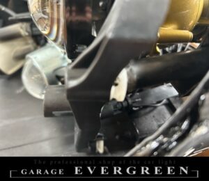 光軸修理 ポルシェ・カイエン 純正加工品？ヘッドライト修理