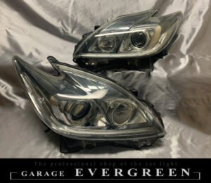 ワンオフ加工 30プリウス 後期 HID用 LEDイカリング＆純正ポジション部紫LED打ち替え 仕様 純正加工 ドレスアップ ヘッドライト