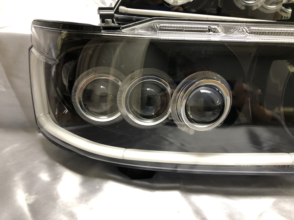 C35 ローレル 後期 メダリスト 単眼&3連プロジェクター移植&シーケンシャルウインカー&RGBフルカラーLEDプロジェクター&インナー塗装 仕様 純正加工品 ドレスアップ ヘッドライト