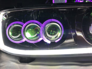 C35 ローレル 後期 メダリスト 単眼＆3連プロジェクター移植＆シーケンシャルウインカー＆RGBフルカラーLEDプロジェクター＆インナー塗装 仕様 純正加工品 ドレスアップ ヘッドライト