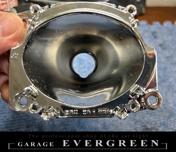 再メッキ加工！アウディ TT 8N 純正 ヘッドライト レンズクリーニング＆コーティング済み