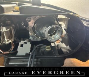 再メッキ加工！アウディ TT 8N 純正 ヘッドライト レンズクリーニング＆コーティング済み